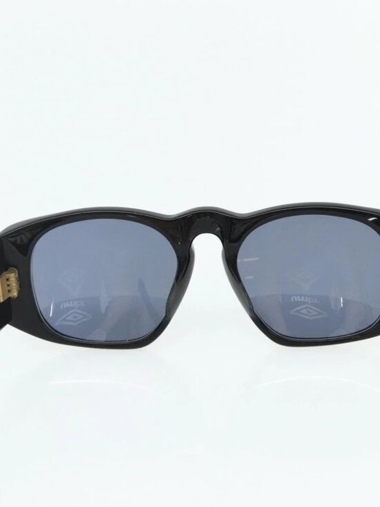 CHANEL Sunglasses plastic Black CC Auth YKZ400 main image 4